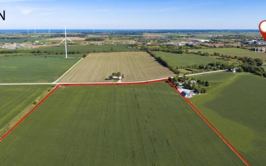 78 ACRES FOR SALE WEST OF TILBURY